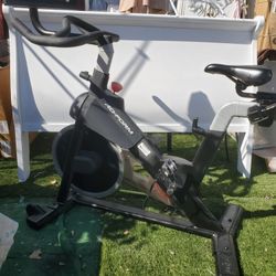 PRO FORM EXERCISE BIKE ( PLEASE READ DESCRIPTION)