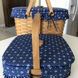 Longaberger Large Magazine Basket And 12”  Square Pie Basket Both With Lids. Sold As A Set. 