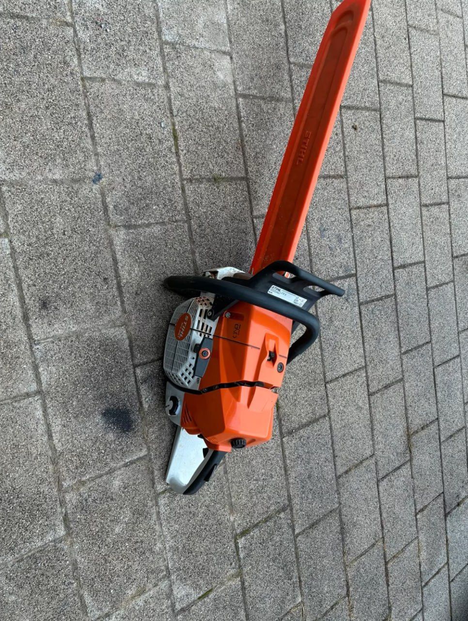 Stihl MS881 with 75cm Bar + Spare Chain