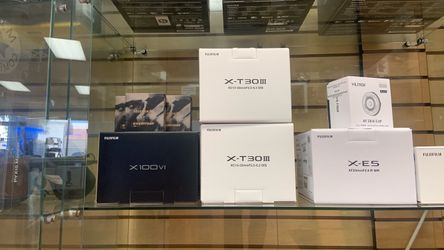 FujiFilm X-T30III with 13-33mm