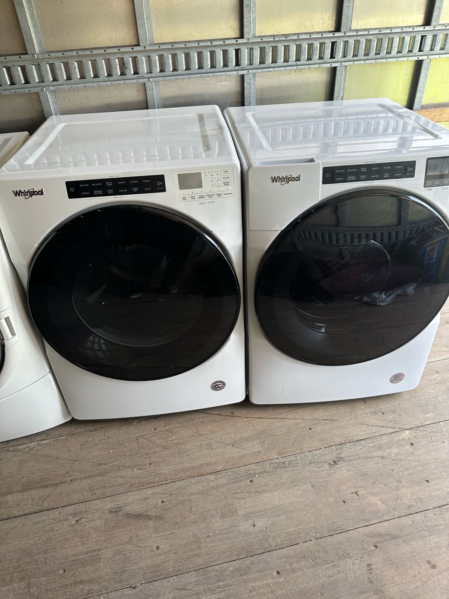 Whirlpool Gas Dry and Washer set