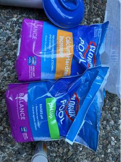Hot tub maintenance chemicals