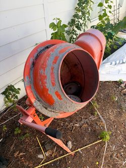 Cement mixer