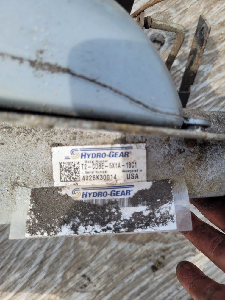 ((Rearend Hydro Husqvarna)) Mower