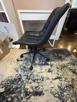 Kids Desk With Chair ( Great Condition)