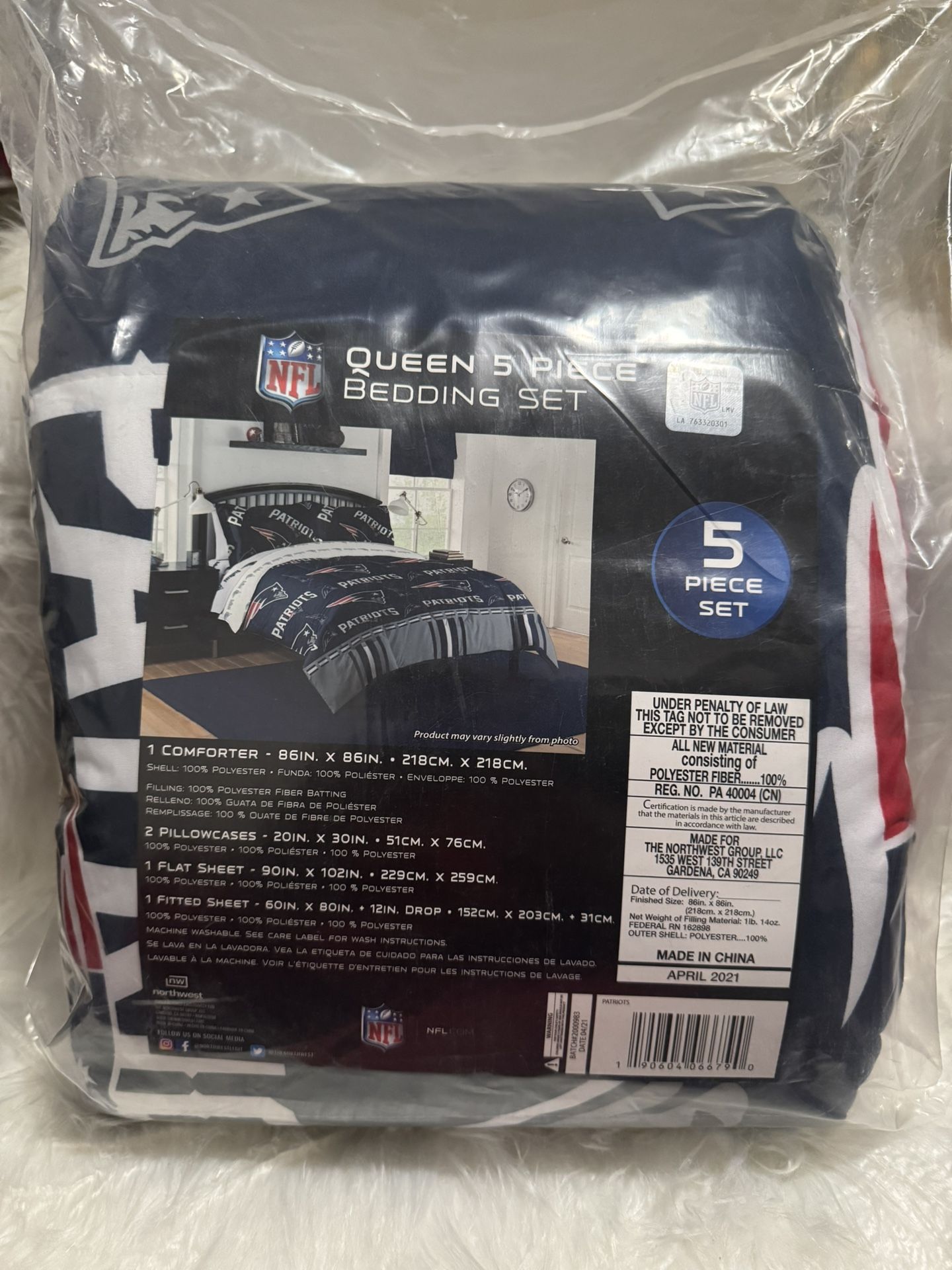 NFL New England Patriots Bed Set Queen Size Team Colors 100% Polyester
