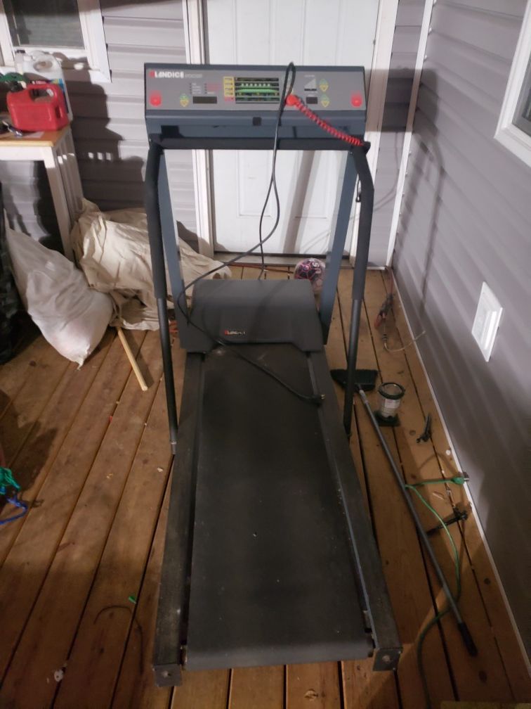 Free treadmill