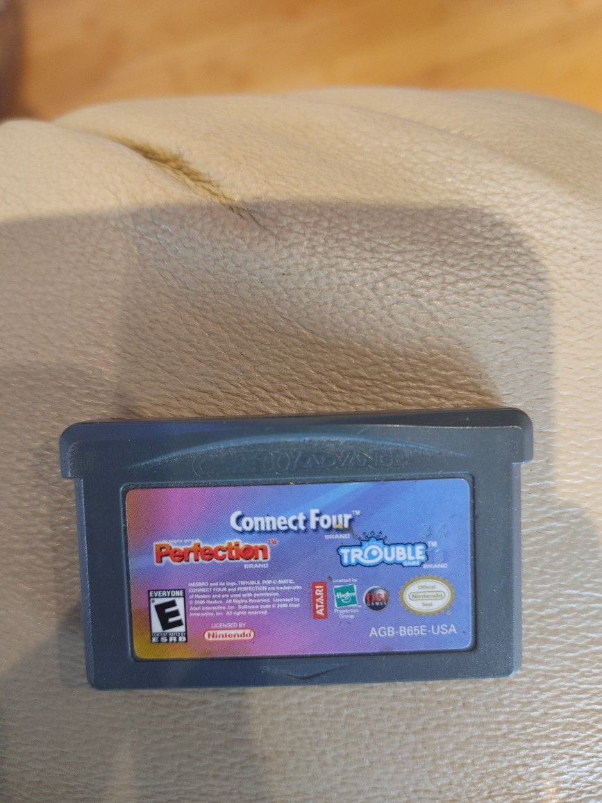 Connect Four/Trouble/Perfection Gameboy Advance Game