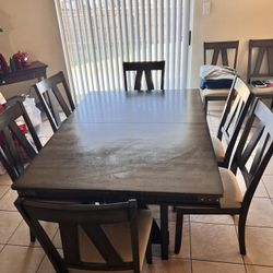 Dining Table With 6 our 8 Chairs 