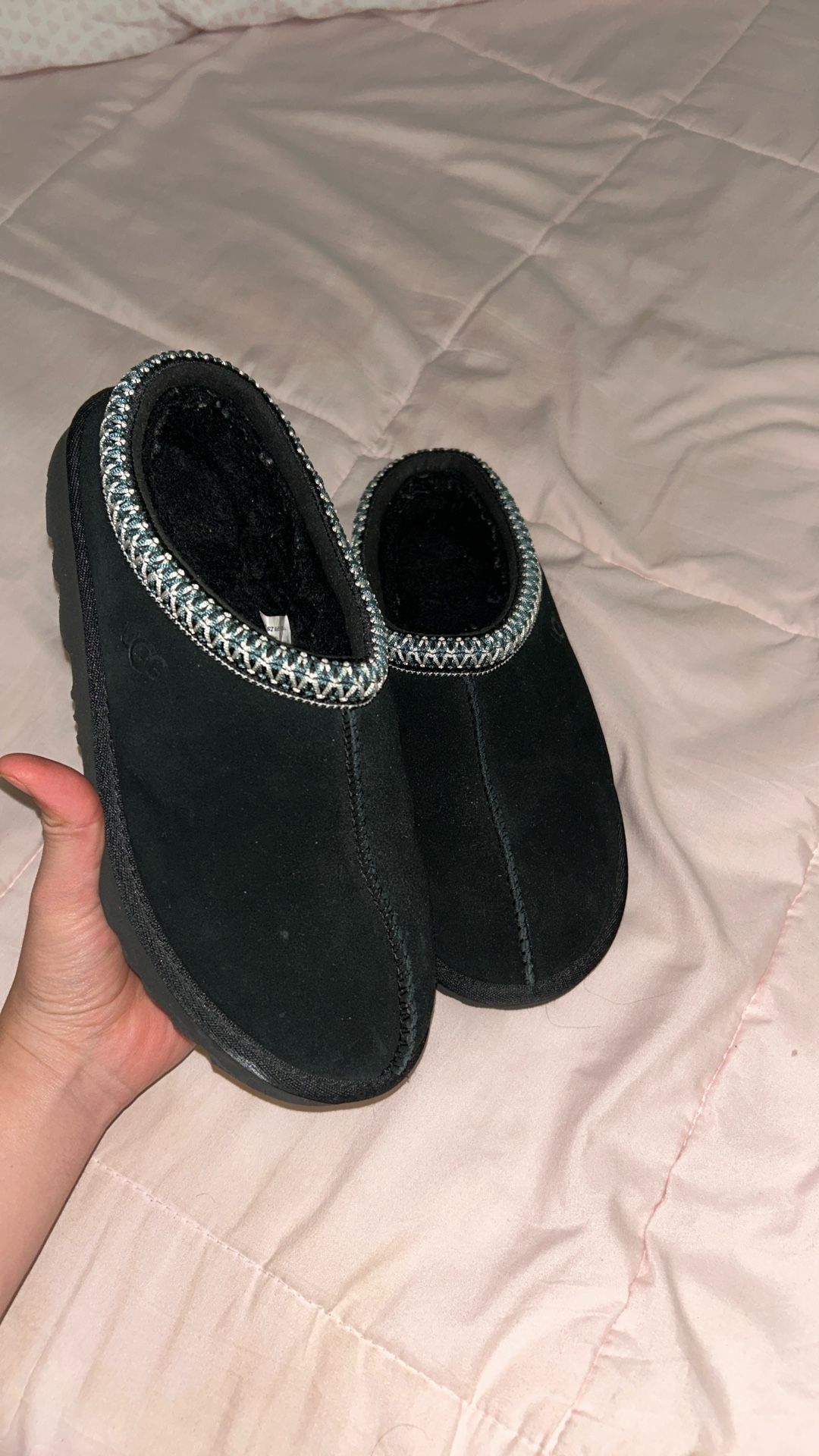 Black Tasman Uggs