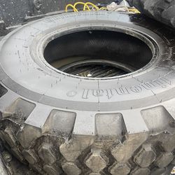 Tractor Tires Set