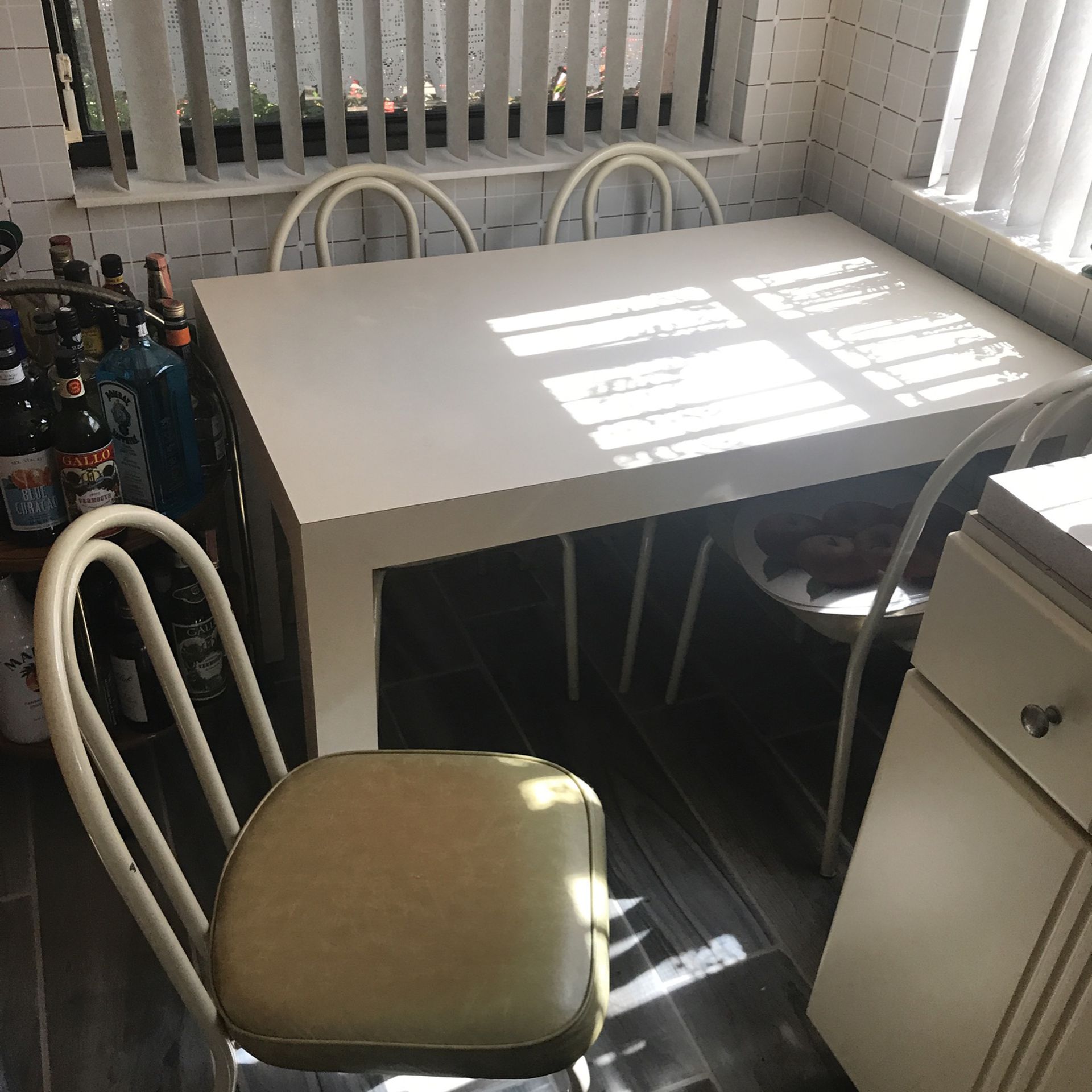  Formica Kitchen Table With 4 Chairs