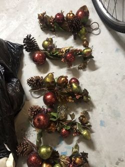 (5) Christmas holiday swags with fruit and pinecones
