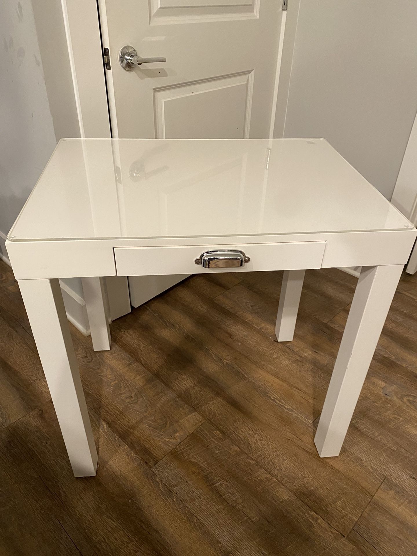 Pottery Barn Parsons Mini Desk With Desk Mat