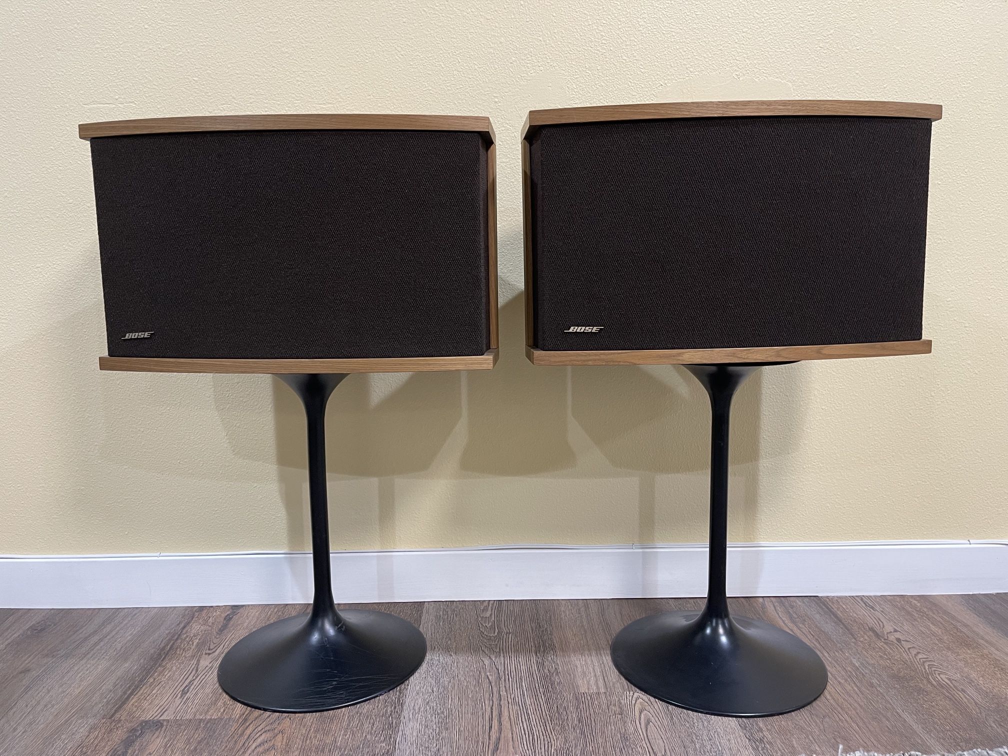 Bose 901 Series VI Ver 2 Direct/Reflecting Speakers w/ Equalizer & Tulip Stands