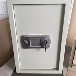 American Security Amsec West 2114 Wall Safe