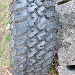 Tire LT 255/75 R17 Mud Terrain T/A