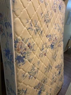 Full Size Mattress Like New