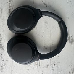 WH-1000XM4 Wireless Noise Canceling Headphones
