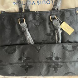 Black purse With Red Interior 