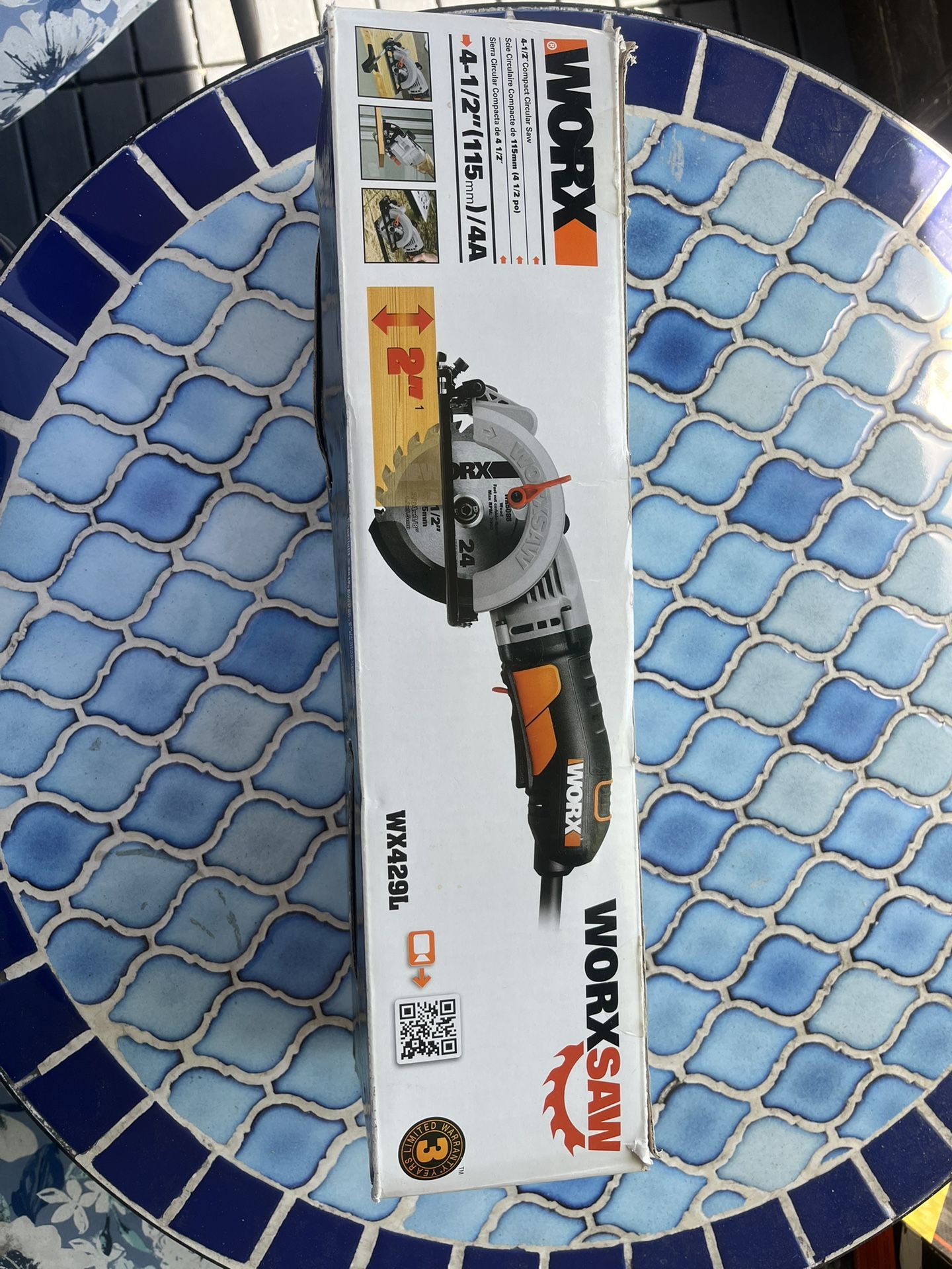 Compact Circular Saw