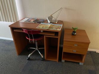 Wood Laminate Computer Desk with Storage