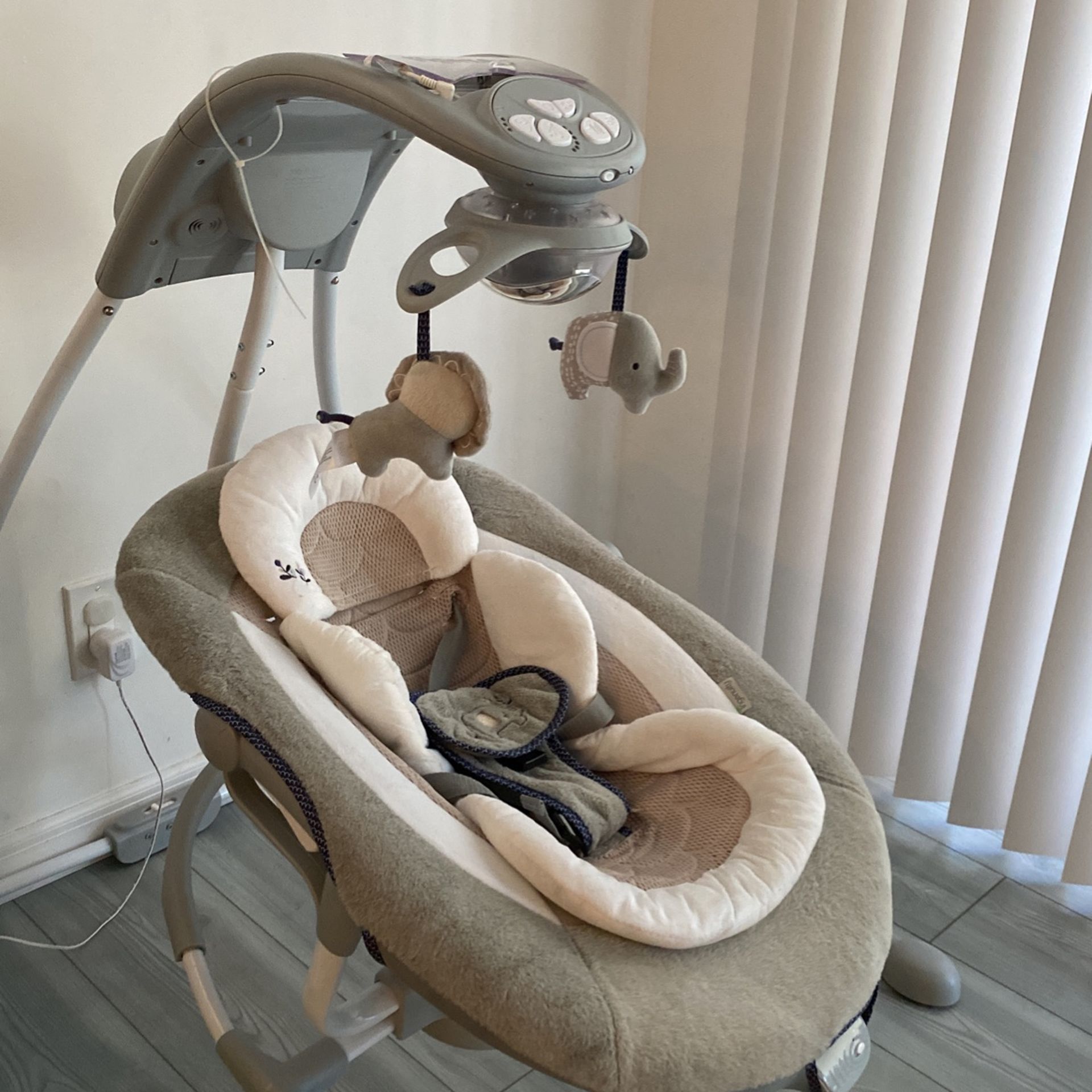 Ingenuity InLighten Baby Swing
