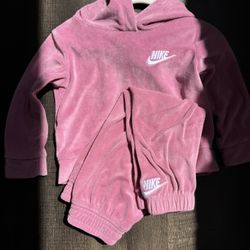 Girls Nike Outfit