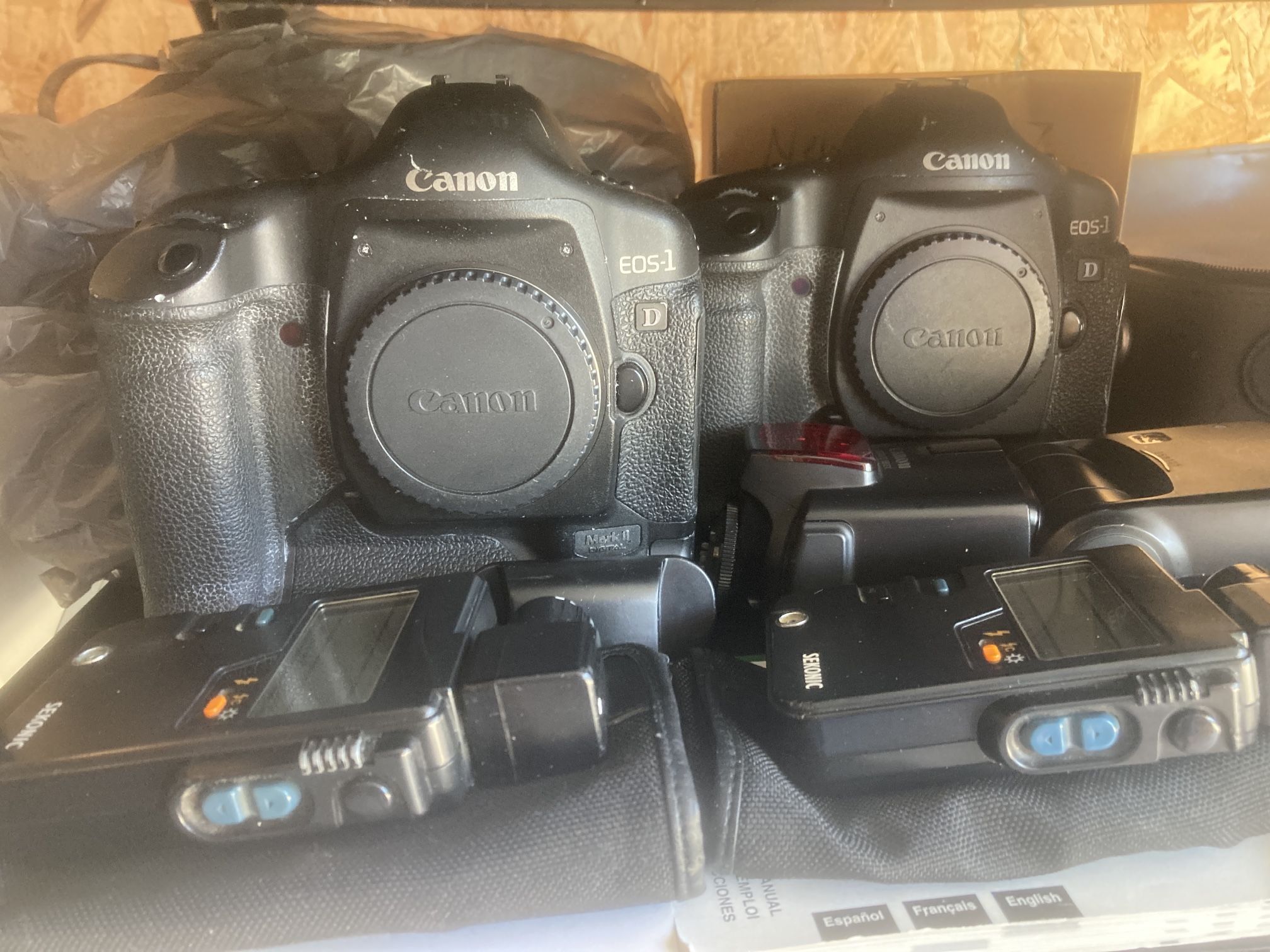 Cannon Professional Digital Cameras, Light Meters And Flash