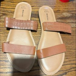 Sze 9 women’s