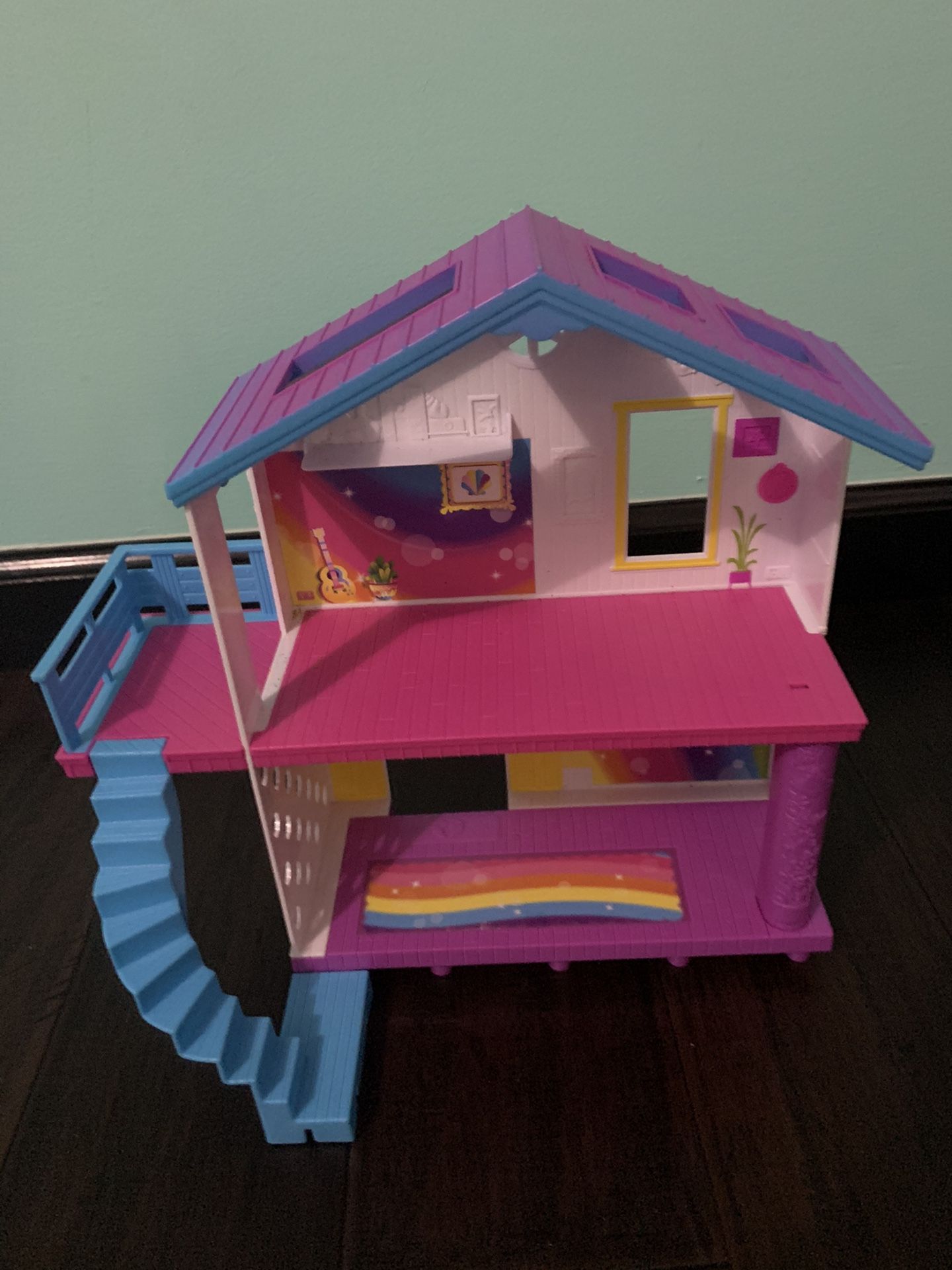 Shopkin Doll house