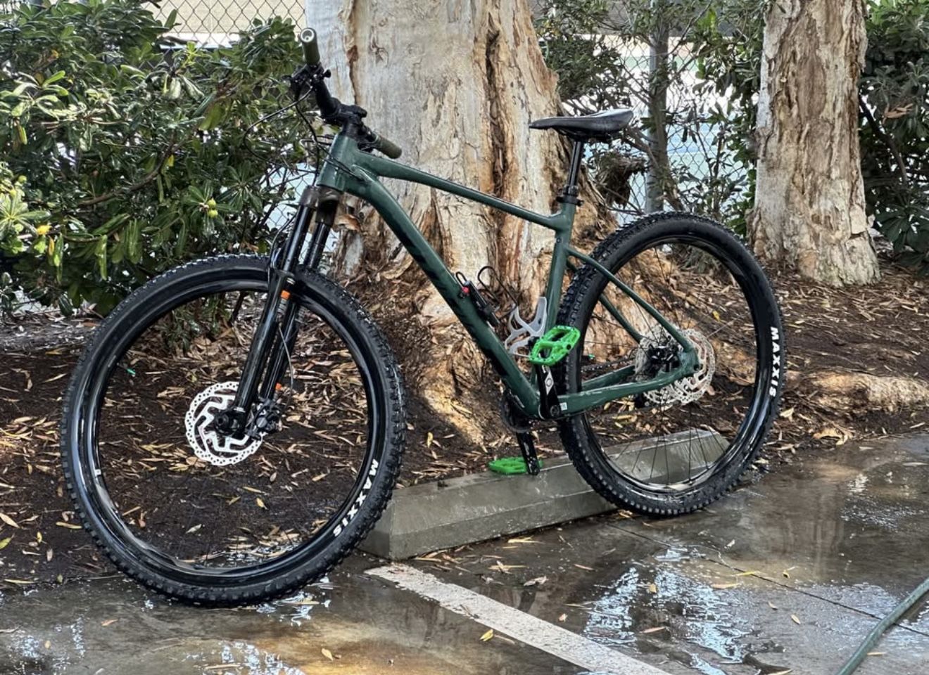 Giant Fathom 2 29in Mountain Bike