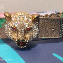 Gucci's authentic white sneakers and belt bundle.