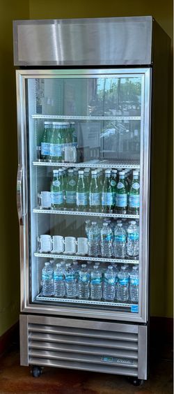 True GDM-26-HC-TSL01 Commercial Glass Door Refrigerator