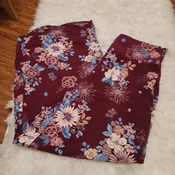HUGE SALE 🔥🔥🔥🔥 cute burgundy floral wide leg pants 