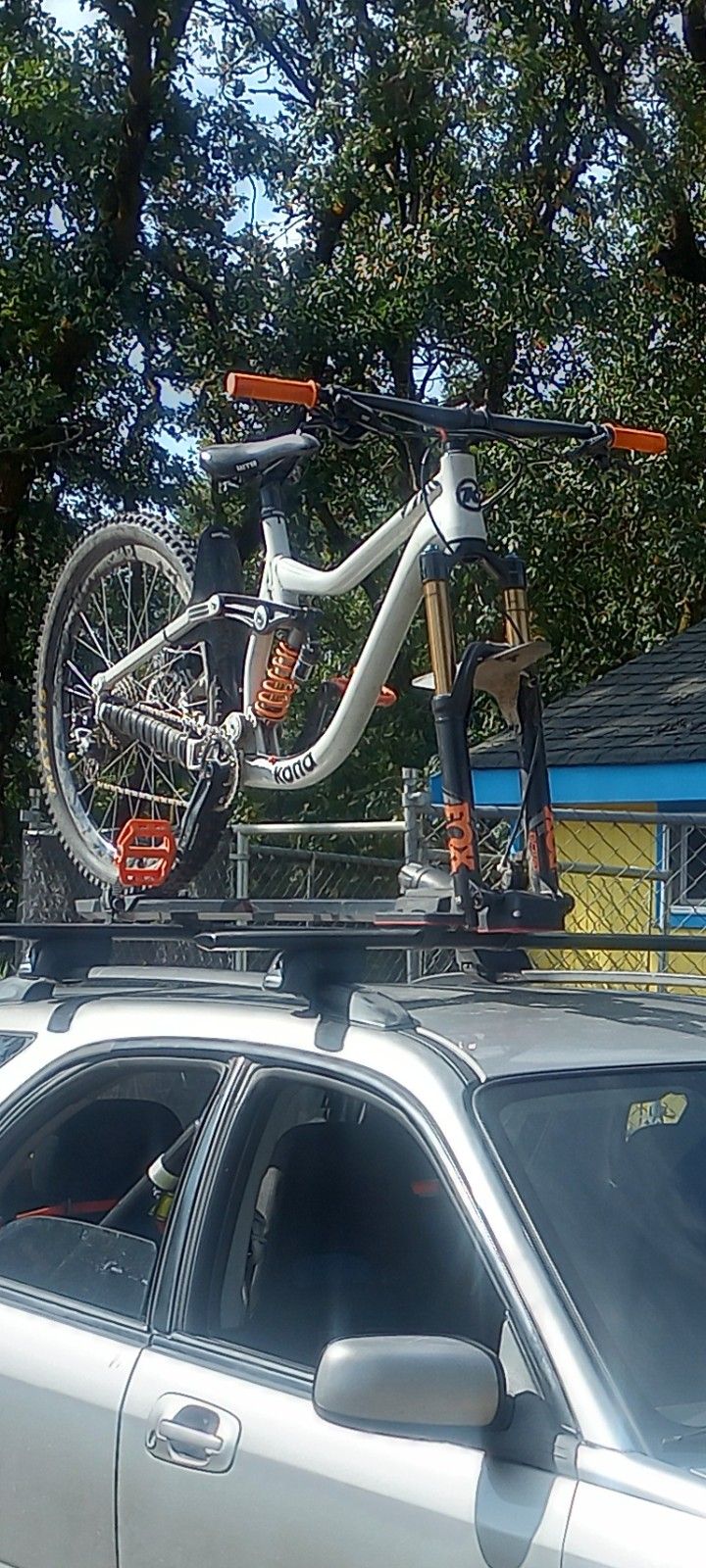 Kona Entourage DH