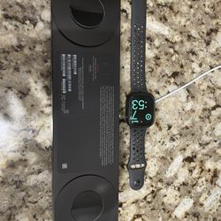 Apple Watch Nike Series 7 45mm