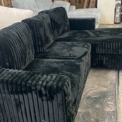 New Soft Corduroy Sectional.  Black.  92” X 59”.  Free Delivery!