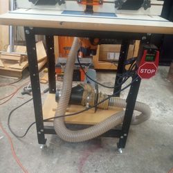 Rockler Router Table With Triton 2.25 HP Router & Hoses