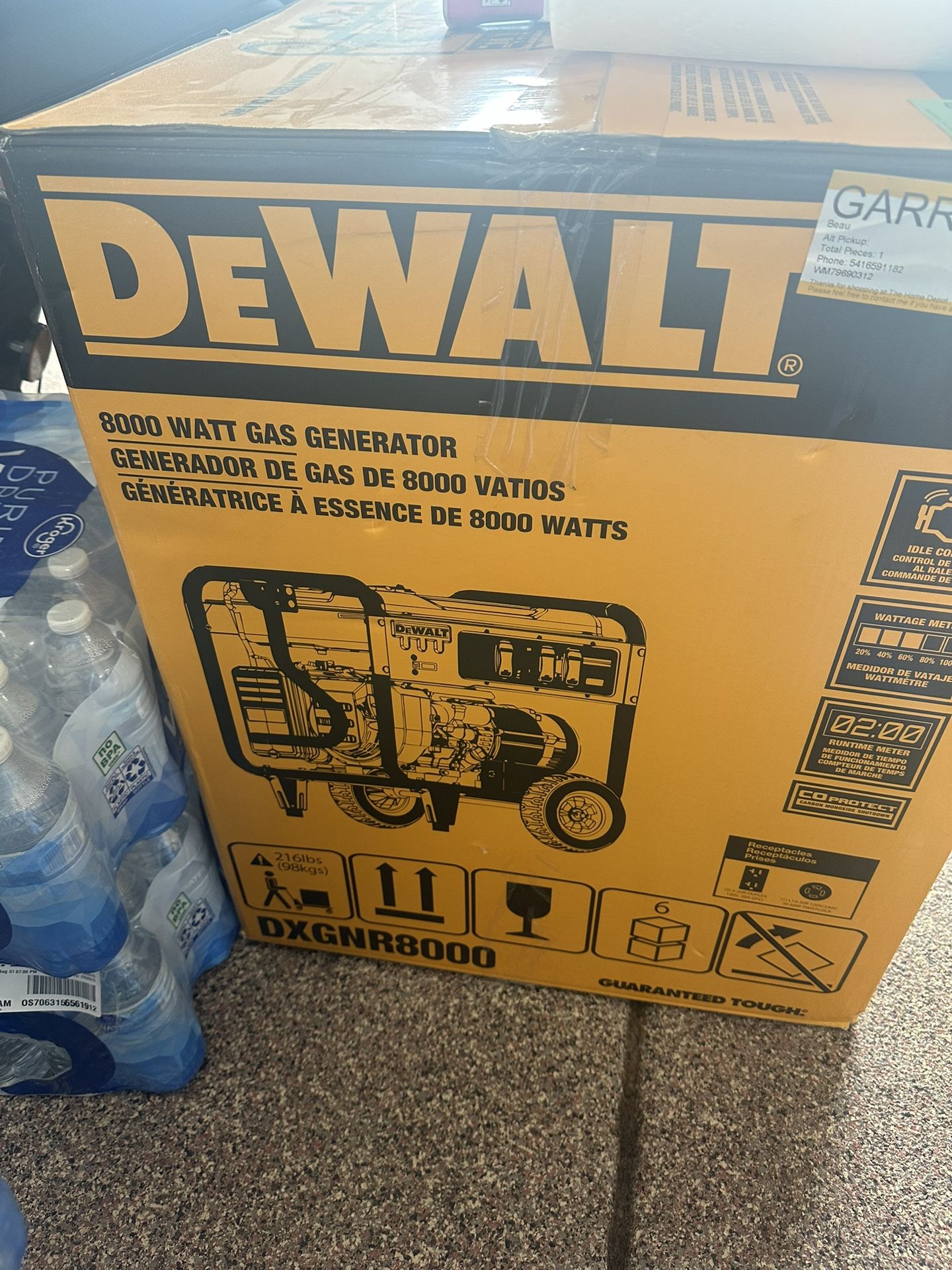 8000 W DeWalt generator 900 or best offer