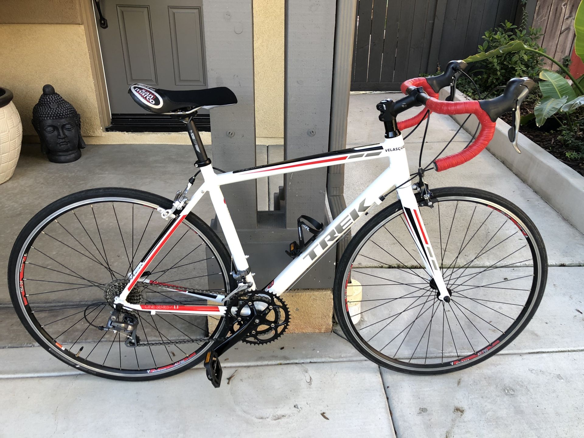 Trek one series 1.1 Road Bike