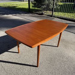 MCM Boat Shaped Teak Table Selfstoring w 2 Leaves by Gustav Bahus