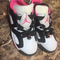 Air Jordan 6 Retro Low GS 'Fierce Pink' Size (4.5 US)