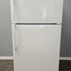 GE 21.9 Cu. Ft. Garage Ready Top-Freezer Refrigerator - WHITE