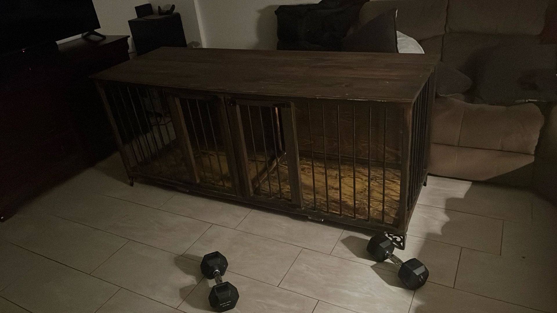 Dog crate