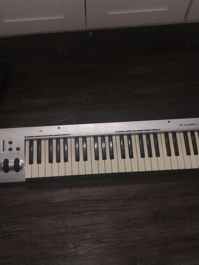 M Audio Studio Keyboard As Is 