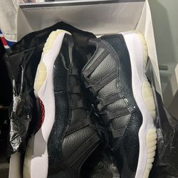 Jordan 11 Low 72-10
