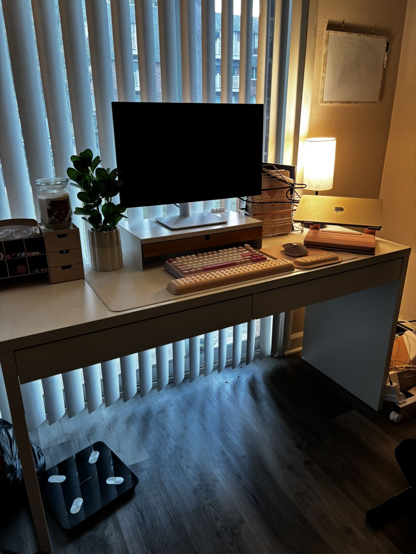 IKEA MICKE Desk 55”