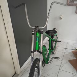 Lowrider chopper bicycle