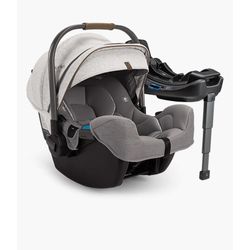Nuna Pipa RX Seat And Base 